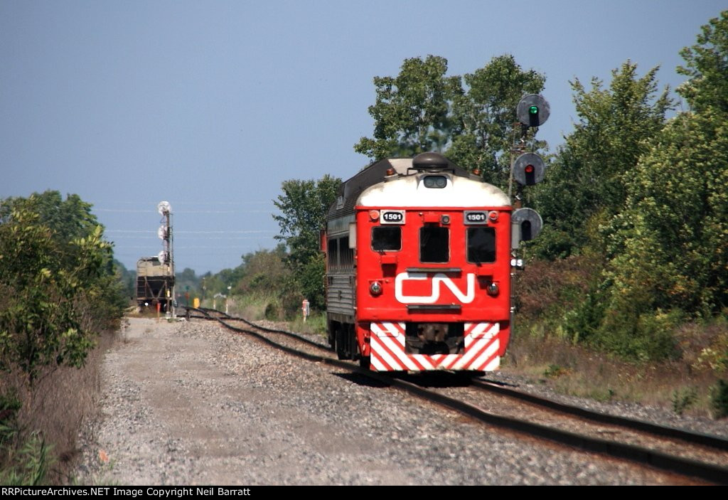 CN 1501